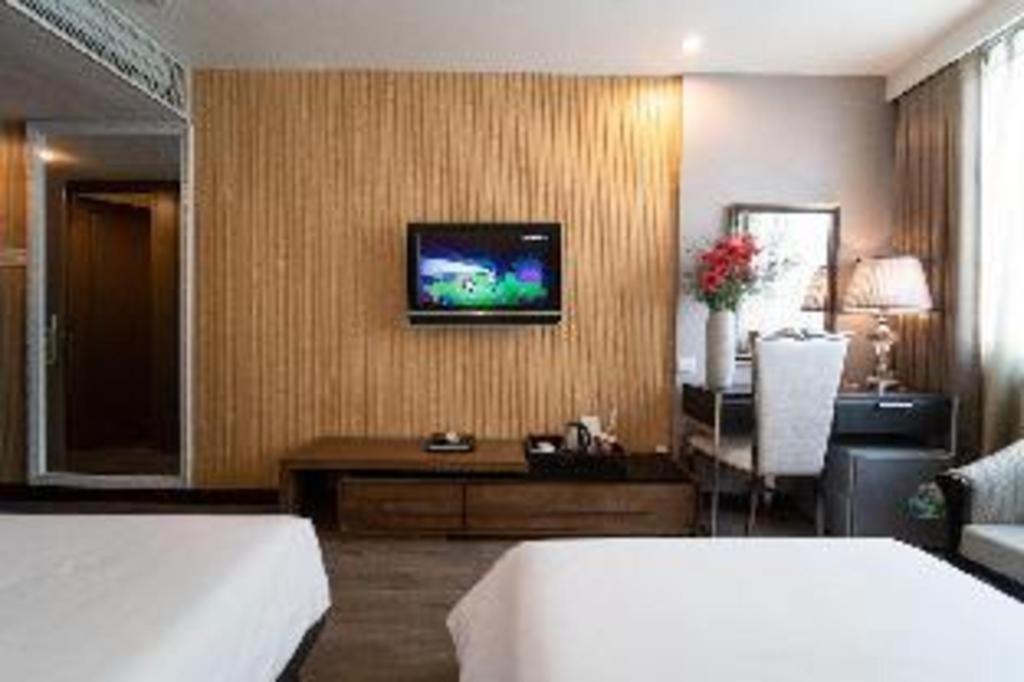 The White 1 Hotel 3*