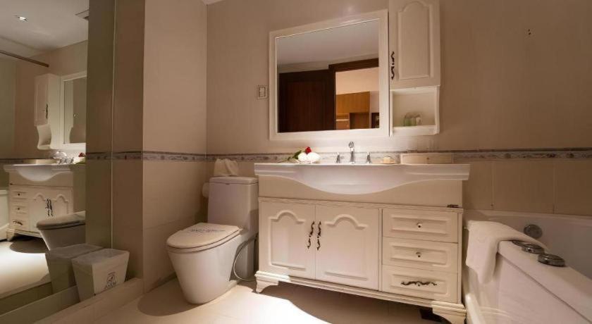 Hotel The White 1 Ho Chi Minh City
