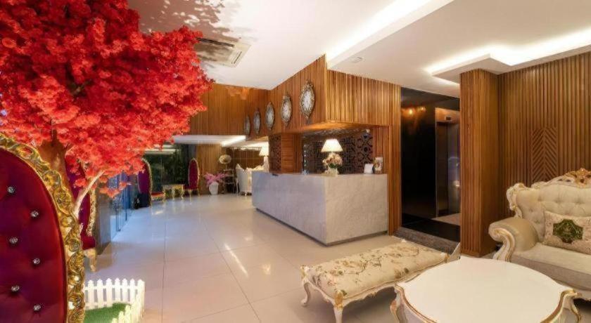 Hotel The White 1