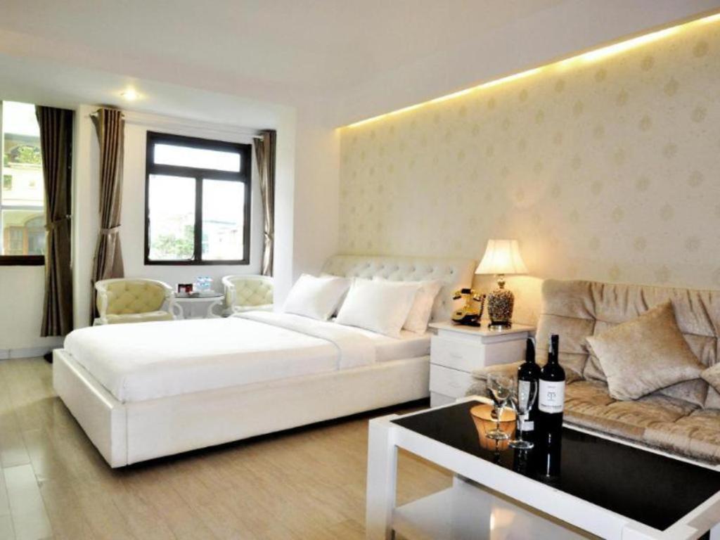 The White 1 Hotel 3*