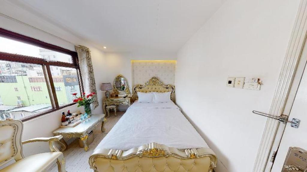 Hotel The White 1